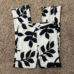 Zara Black Leaf Print Leggings